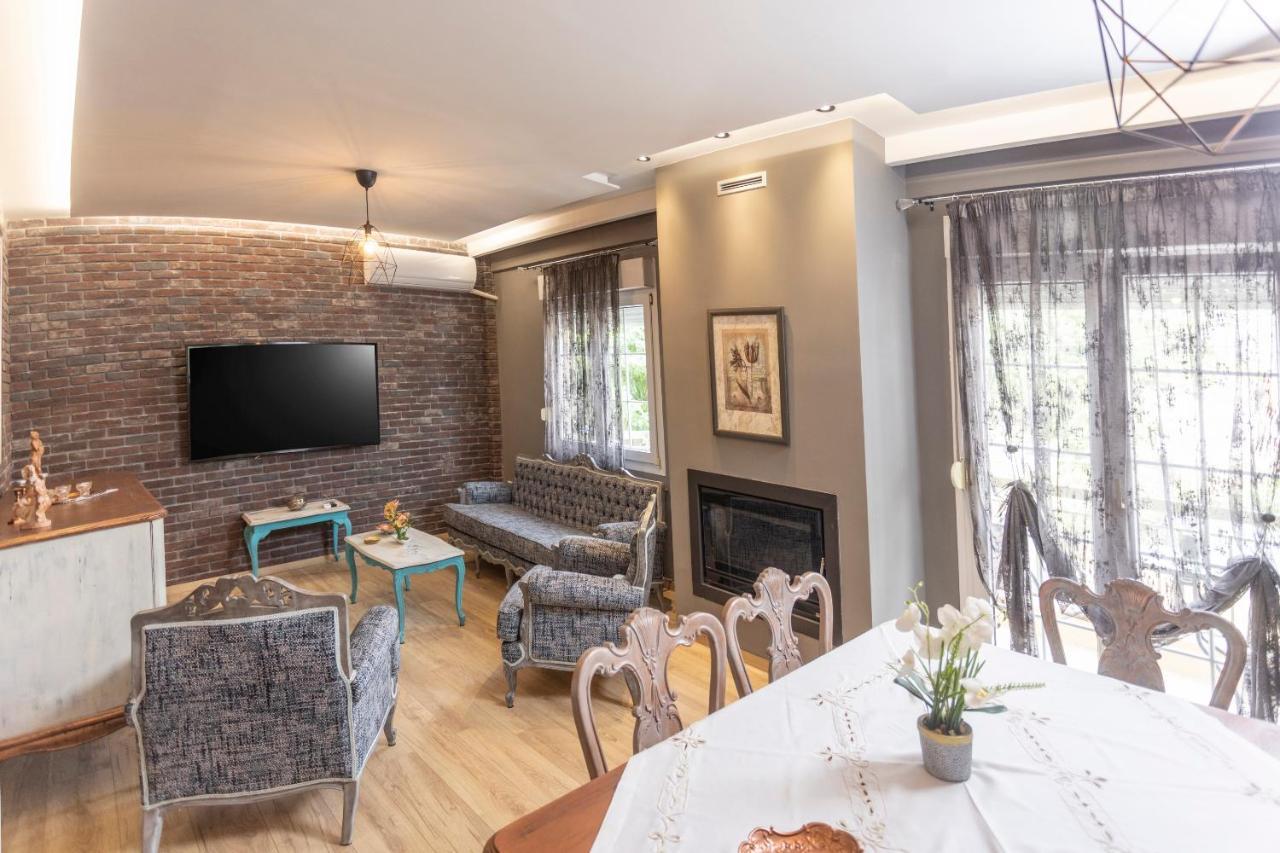 Joene Vintage Apartment Thessaloniki Buitenkant foto