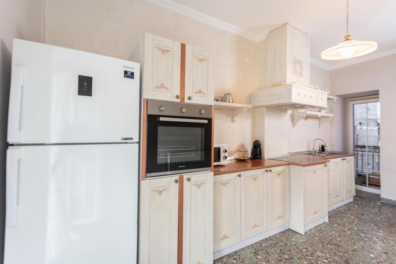 Joene Vintage Apartment Thessaloniki Buitenkant foto